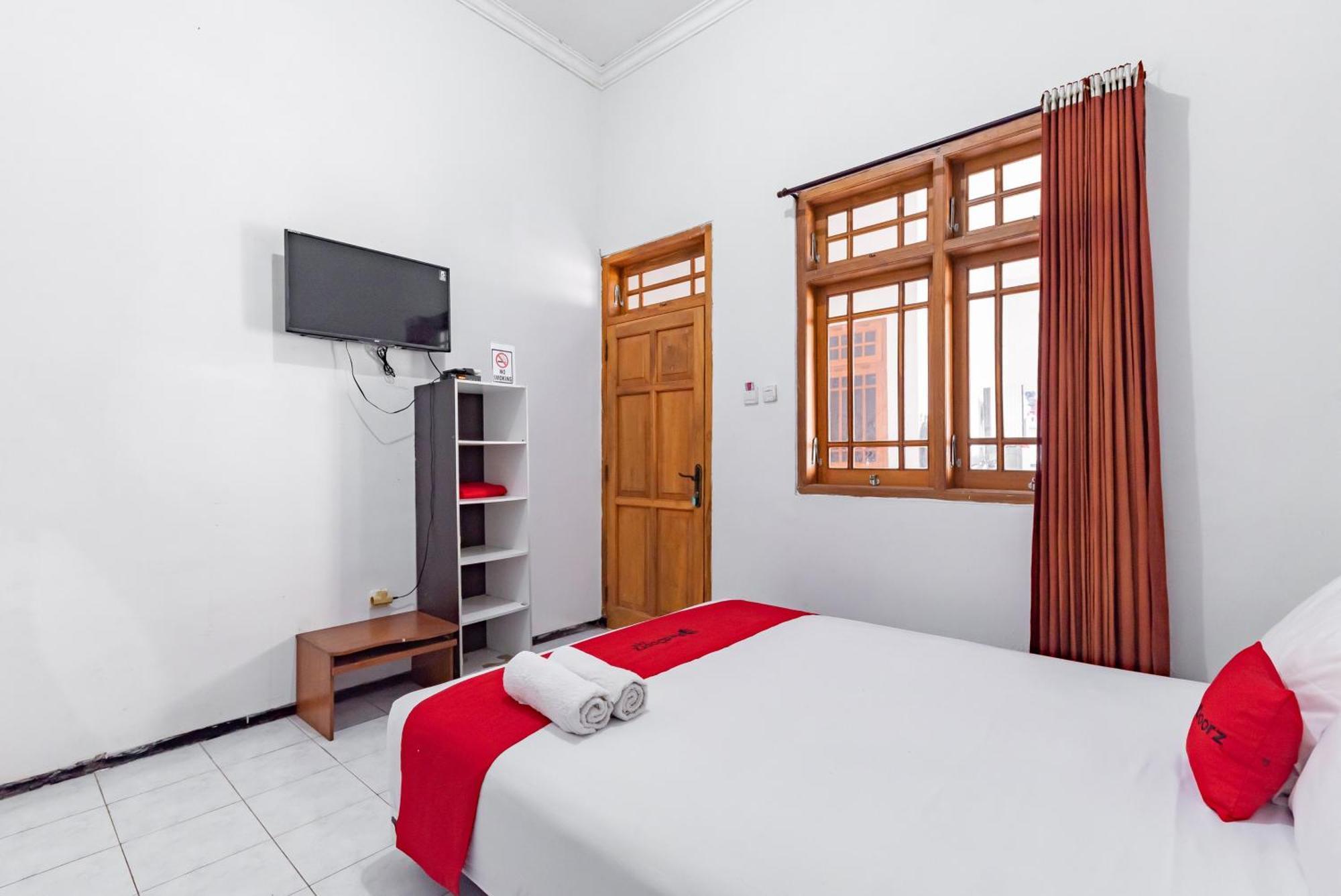 OYO 1362 Ciliwung Family Residence Malang Exterior foto
