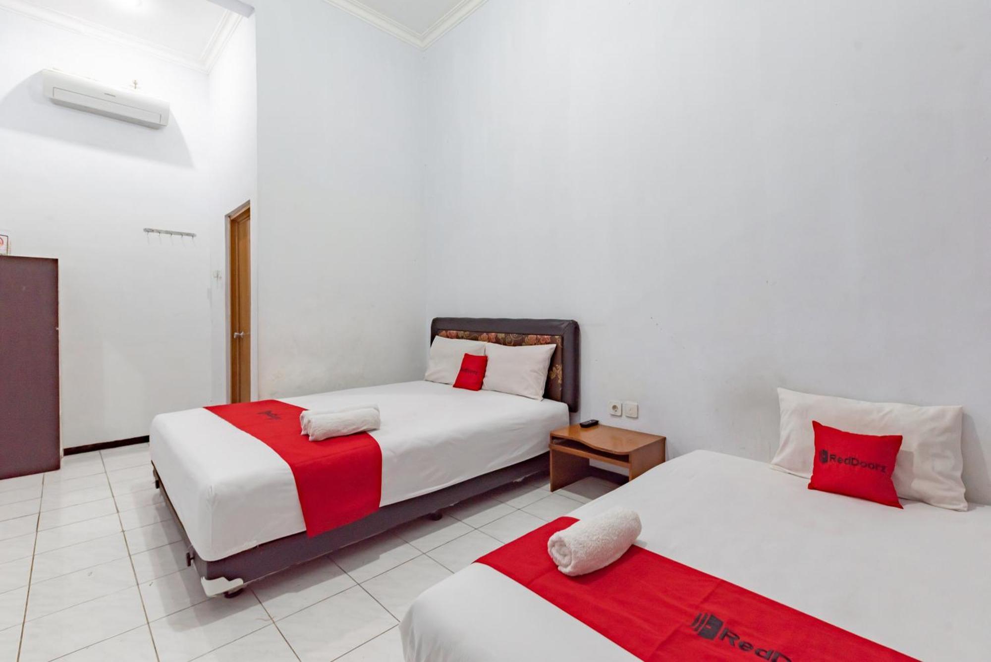 OYO 1362 Ciliwung Family Residence Malang Exterior foto