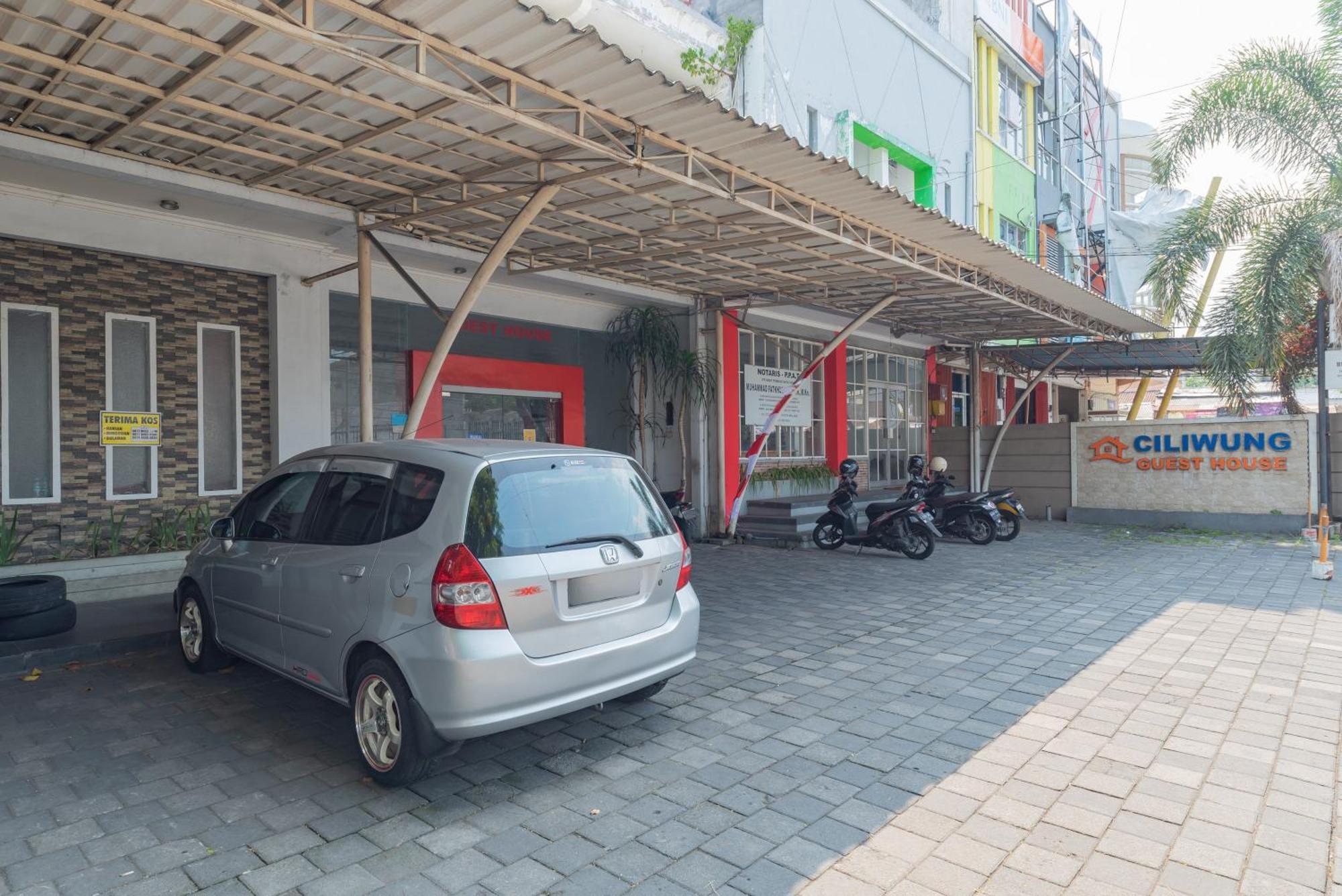 OYO 1362 Ciliwung Family Residence Malang Exterior foto